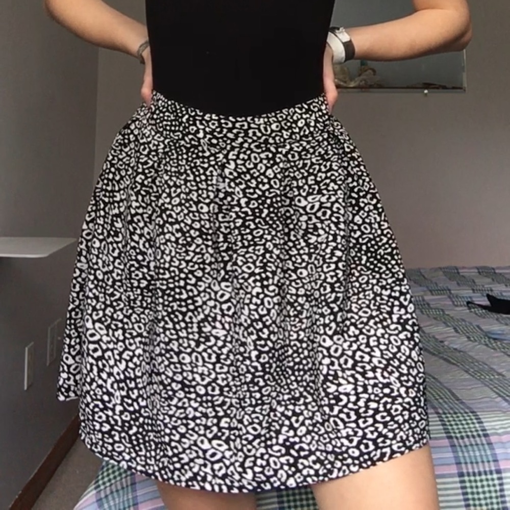 Black and white cheetah print skirt